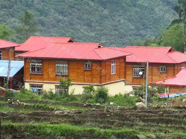 樹(shù)脂瓦是旅游景區(qū)最合適的屋面瓦